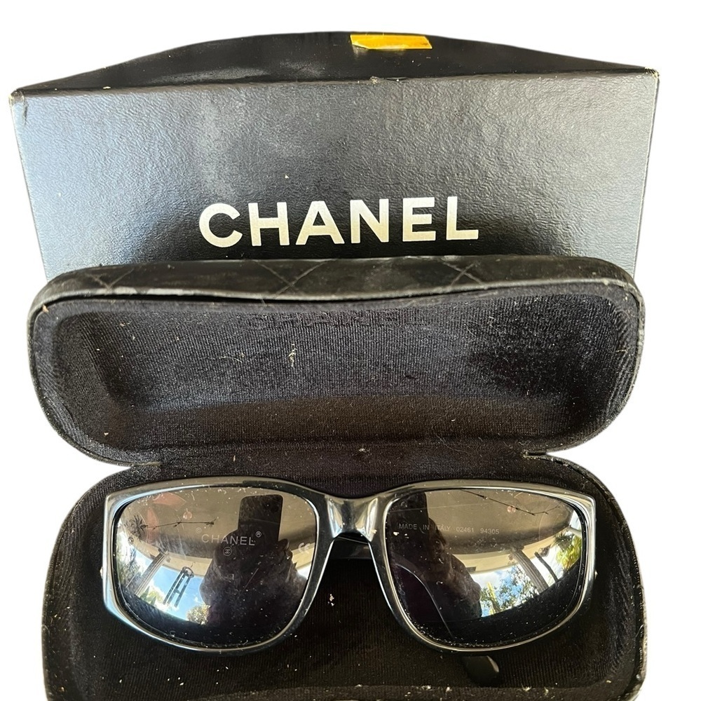 CHANEL Black and Gold Sunglasses
